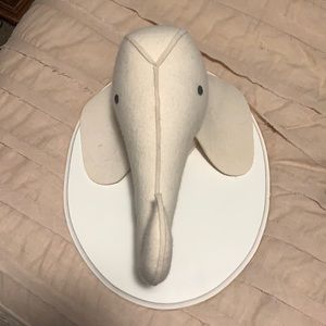Felt elephant mount